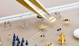 万宝龙手表售后服务网点-打开表壳